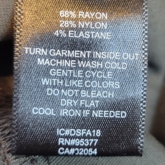 NWT SANCTUARY || Anthropologie Runway Printed Camo Grease Leggings S - Picture 10 of 10